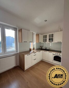 Honosný 3 izbový 95m2 byt v srdci mesta Zvolen na PRENÁJOM - 4