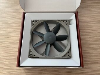 Noctua NF-S12B redux 700, SSO ložisko, ZÁRUKA 5 rokov - 4