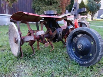 rotavator agzat s obor. kolieskami a radličkou - 4