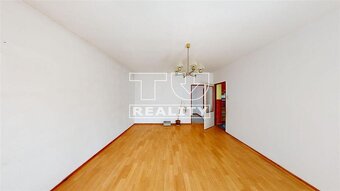 Klasický rodinný dom v tichej časti Pezinka – ideálny na... - 4