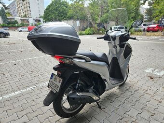 Honda SH125i ABS, 3300km, keyless, LED svetlá, plexi, kufor - 4