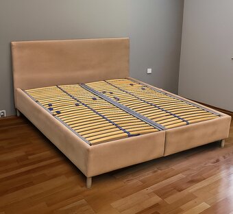 Manželská posteľ - 4