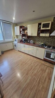 NOVINKA - ZREKONŠTRUOVANÝ 2 - IZBOVÝ BYT, 62M2, HUMENNÉ - 4