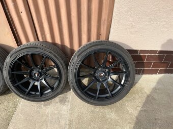 Japan Racing JR11 - 4