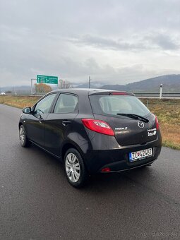 Mazda 2 - 4