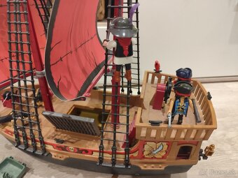 Obrovská Pirátska loď a ďalšie časti PLAYMOBIL - 4