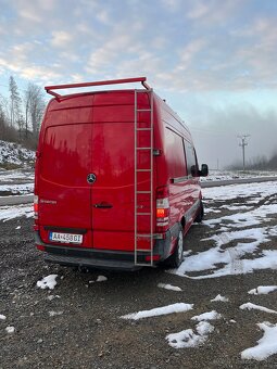 Mercedes-Benz Sprinter - 4
