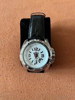 Hodinky z logom MU - 4