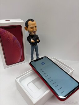iPhone XR Red - 64 GB - 4