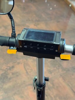 Elektrická kolobežka Kugoo S1+ + nabíjačka - 4