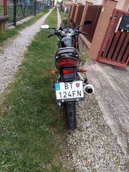 Honda cbr 125r - 4