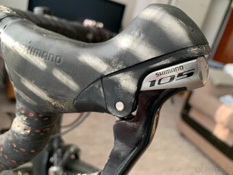TREK EMONDA S5 ČIERNO ČERVENÁ 58cm Karbon 2017 - 4
