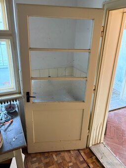 Staré dvere z masívneho dreva - 4