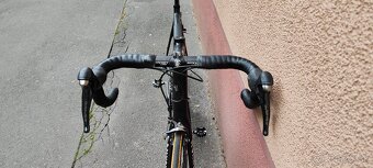 Predám carbonový cestný bicykel Canyon Ultimate CF SLX - 4