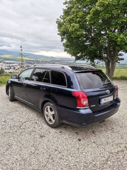 Toyota Avensis - 4