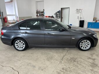 BMW Řada 3 318i SERVISKA KLIMA 1.MAJITEL ALU ŠÍBR - 4