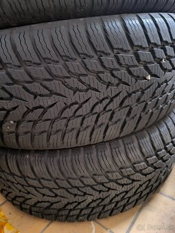 Nokian Tyres WR Snowproof 205/60 R16 96H - 4
