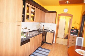 Veľký 1-izb. byt v tehlovom dome, Miletičova ul., Ružinov - 4