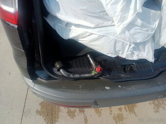 Predám Ford Galaxy benzín - 4