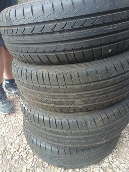 185/65R15 - 4