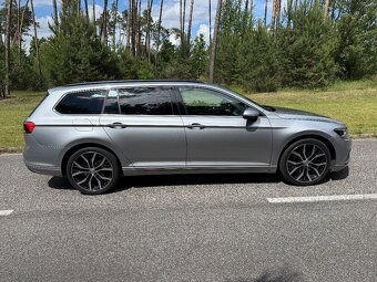 Volkswagen Passat - 4