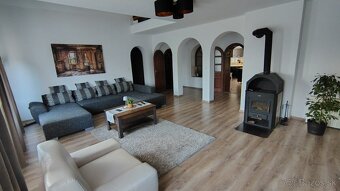 Predám väčší podkrovný rodinný dom v obci Košúty - 4