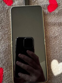 Samsung Galaxy Z Flip 6 - 4
