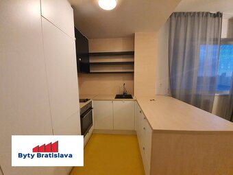 Prenajmeme 2-izb. apartmán, úplná rekonštrukcia, BA III. - 4