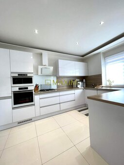 TOP - ZNÍŽENÁ CENA – Veľký 5 izbový rodinný dom po kompletne - 4