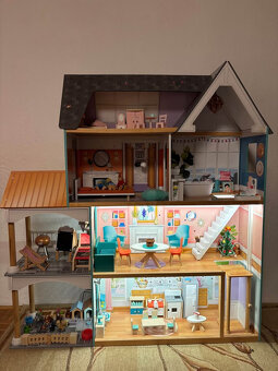 Drevený domček s vybavením - 4