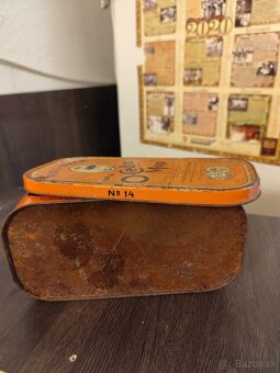 Plechova starožitný doza - 4