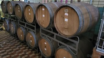 Sudy dubové barikové 225 L s nerezovými podstavcami - 4