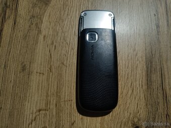 Nokia 2220 Slide - 4