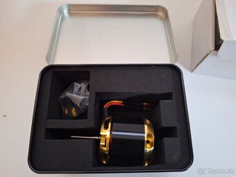Brushless motory SPITZ 90 a Scorpion HK - 4