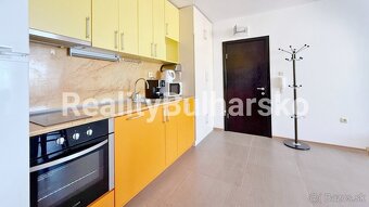 Prodej zařízeného apartmánu 2+kk s výhledem na moře Elenite - 4