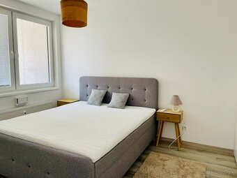 NA PRENÁJOM: Väčší 2 izbový byt v Arborii so šatníkom - 4