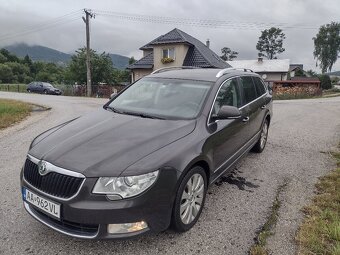 ŠKODA SUPERB 2.0 TD CR 4X4 DSG Naj.254000 Km Rok Výroby 2012 - 4