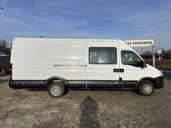 Prodám 2.3HPT. 93kw. 35S13. 6 míst.Tažné zař.: 3.500kg. - 4
