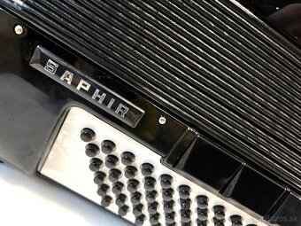 Predám akordeón WELTMEISTERS SAPHIR 120 BASOVÝ VÝBORNÝ STAV - 4