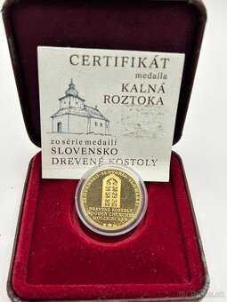 Zlato zlatá medaila drevené chrámy sakrálna architektúra - 4
