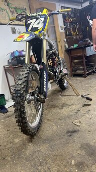 SUZUKI RMZ 250 - 4