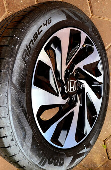 alu R16 5x114,3 orig. Honda Civic, pneu 215/55, ako NOVÉ - 4