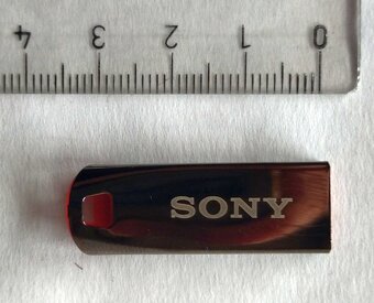 USB 3.0 kľúč SONY 1TB čiernostrieborný - 4
