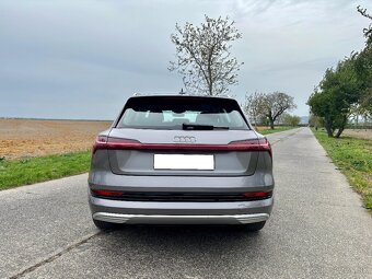 Elektromobil Audi E-Tron 50 Quattro 71kWh záruka DPH - 4