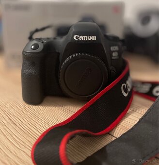 Canon EOS 6D Mark II - 4