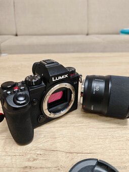 Lumix S5 + 50mm f1.8 - 4