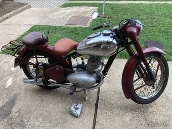 Ogar 350 typ 12, pérák 350 r.v. 1948 - výrobní číslo 132 - 4