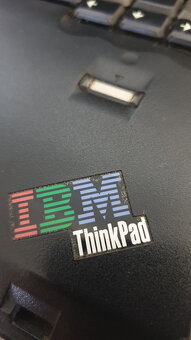 IBM ThinkPad R52 - 4