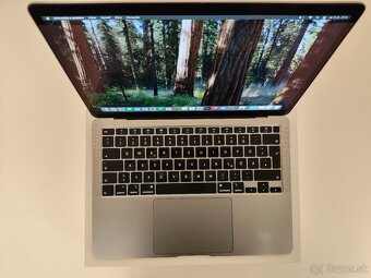 MacBook Air 2020 | i3 • 8GB • 256GB SSD - 4