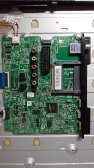 Samsug UE39F5000, na ND - 4